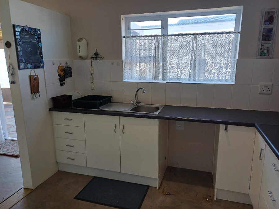 To Let 2 Bedroom Property for Rent in Oceanview Heights Western Cape
